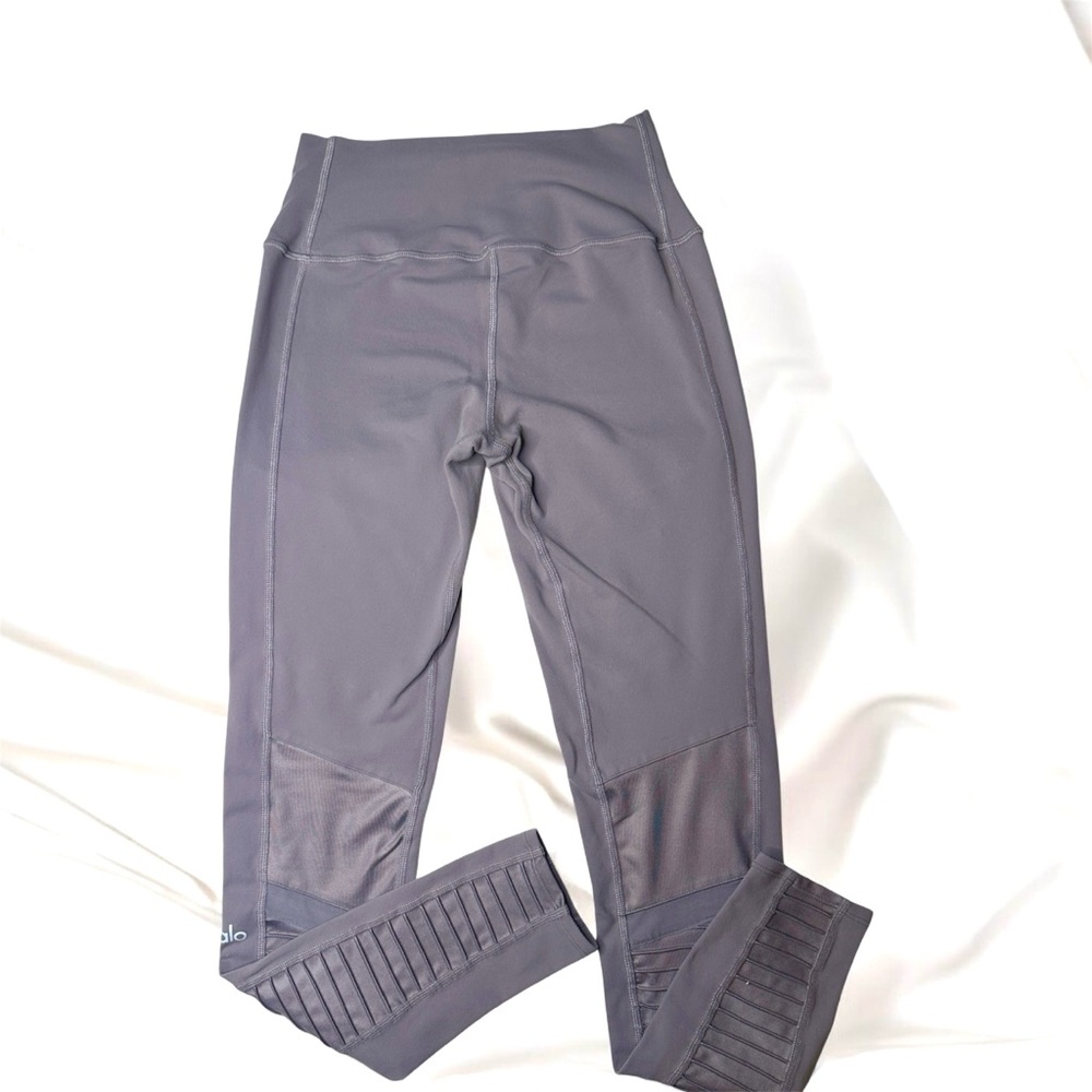 Alo Yoga High Waist Moto Legging - Picture 14 of 15